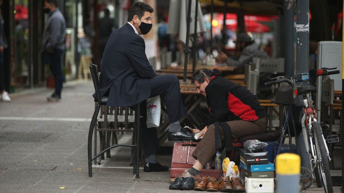 Los nuevos casos positivos en Mendoza este martes fueron 976.