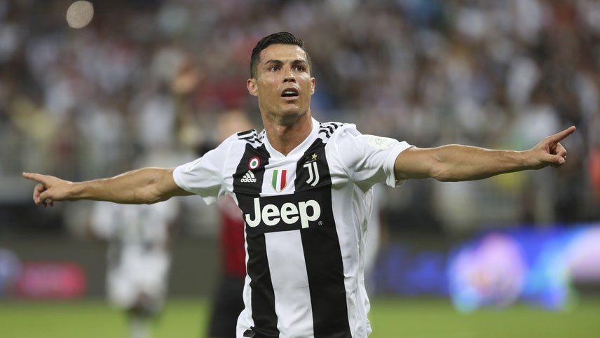 Ronaldo anotó y ganó su primer título con Juventus