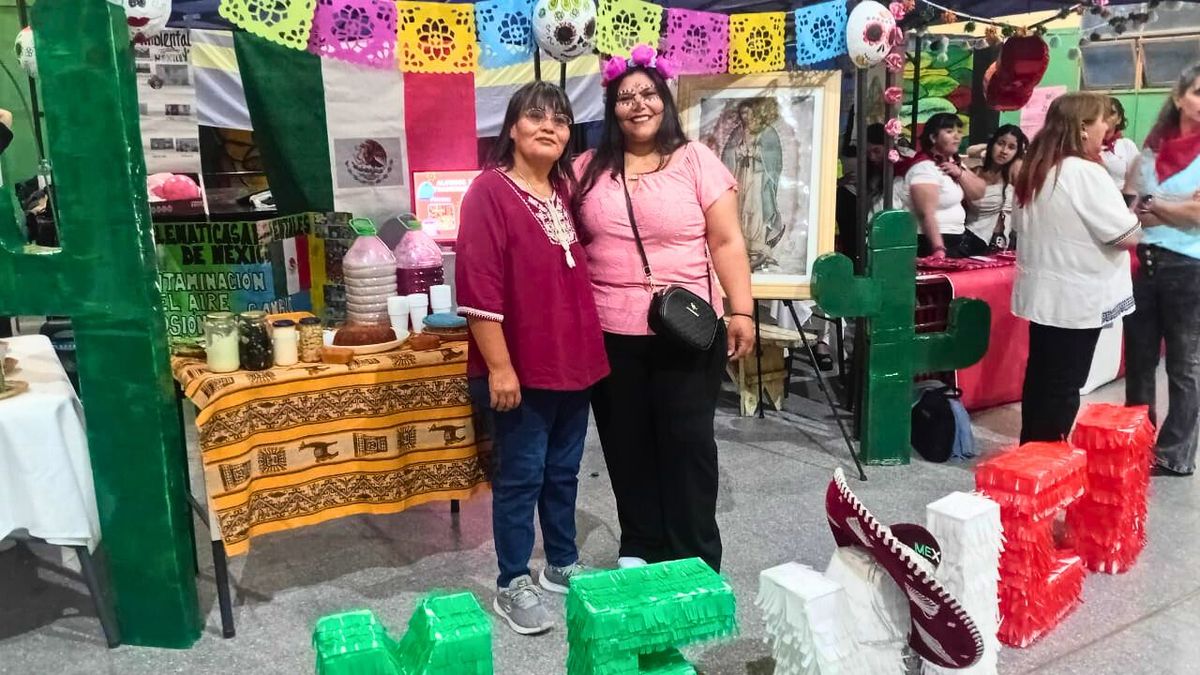 Carmen tiene un emprendimiento que la ayuda a salir adelante. Carmen tiene un emprendimiento que la ayuda a salir adelante.