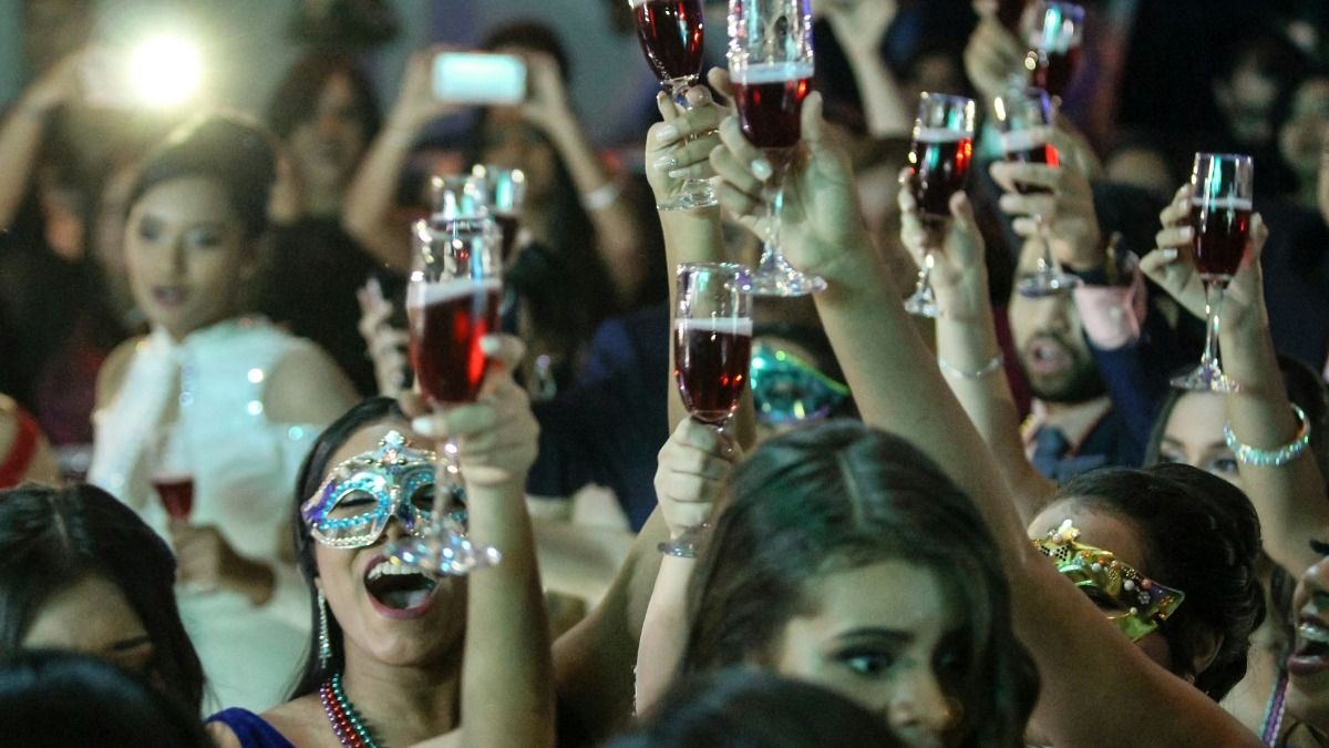 Se conocieron detalles de fiestas swinger en Mendoza. Se conocieron detalles de fiestas swinger en Mendoza.