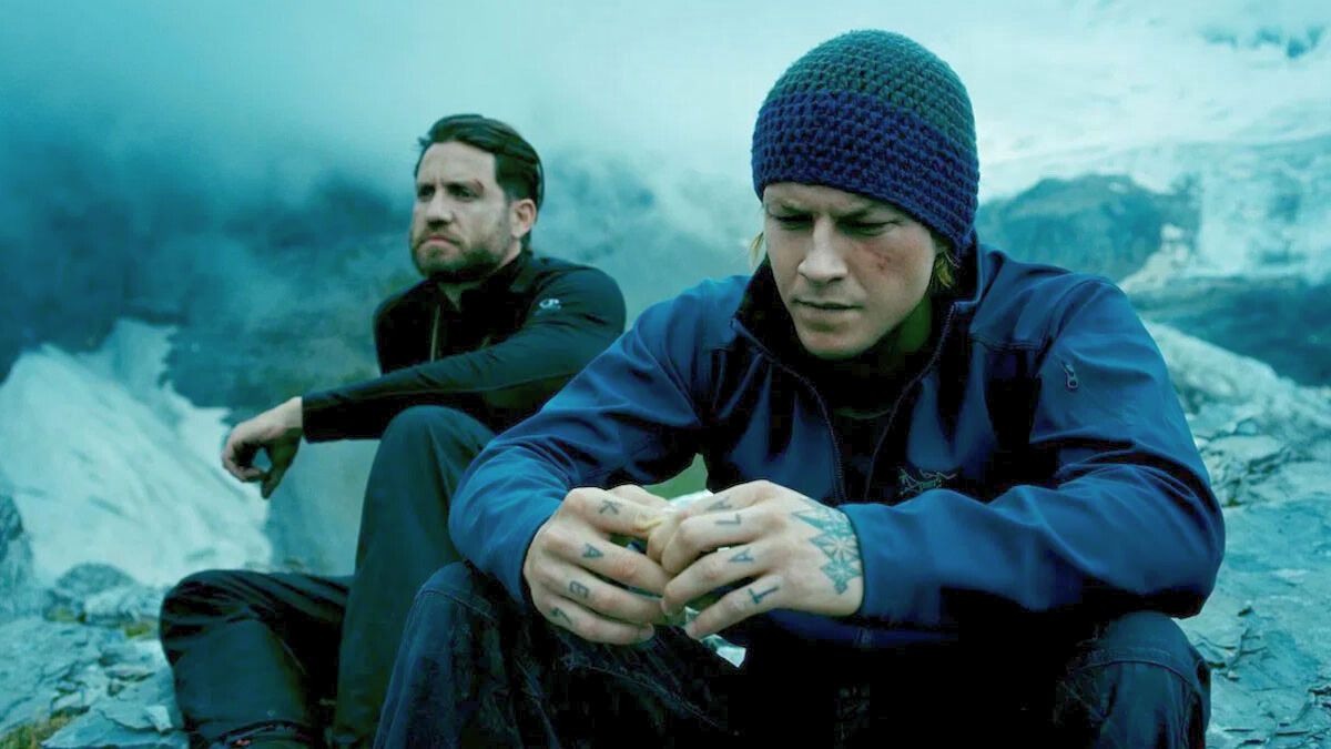 Los actores Edgard Ramírez y Luke Bracey son los protagonistas principales de esta película de Netflix.