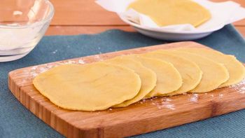 Cómo preparar Masa para empanadas: las recetas para hacerlas fritas y la versión para cocinar al horno Cómo preparar Masa para empanadas: las recetas para hacerlas fritas y la versión para cocinar al horno