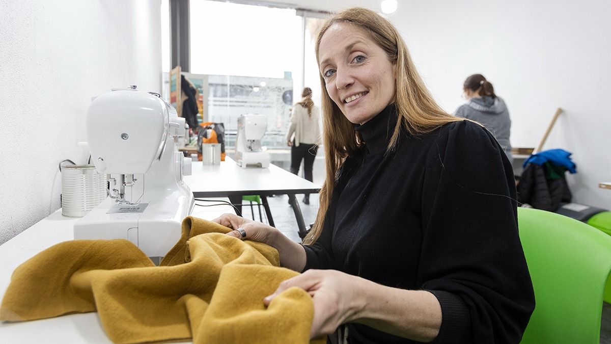 La modista y diseñadora advierte que hacer un vestido de gala La modista y diseñadora advierte que hacer un vestido de gala