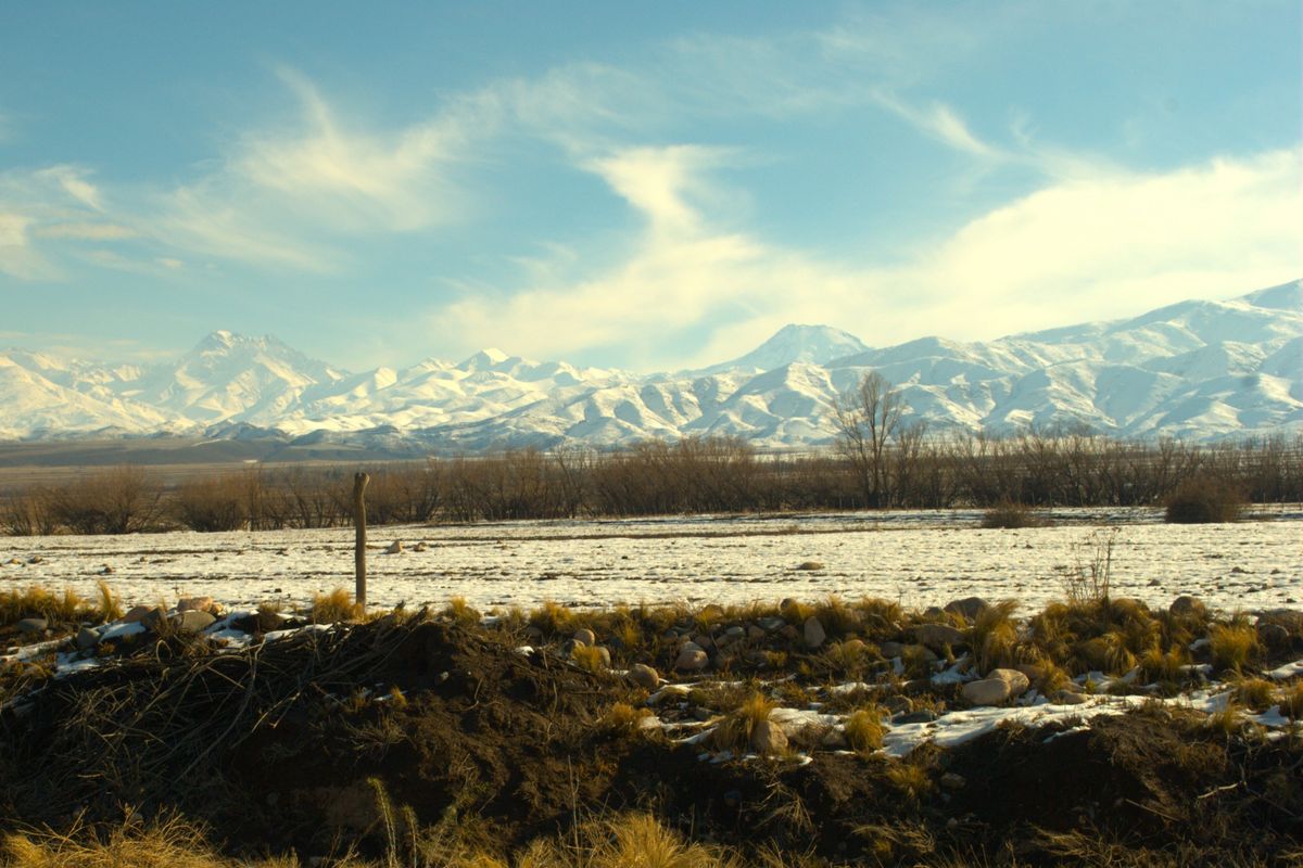 Las nevadas en alta montaña continuarían hasta el miércoles, de acuerdo al pronóstico del tiempo en Mendoza. Las nevadas en alta montaña continuarían hasta el miércoles, de acuerdo al pronóstico del tiempo en Mendoza.