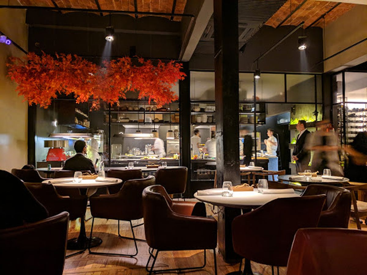 Aramburu, uno de los restaurantes argentinos de mayor renombre. Aramburu, uno de los restaurantes argentinos de mayor renombre.