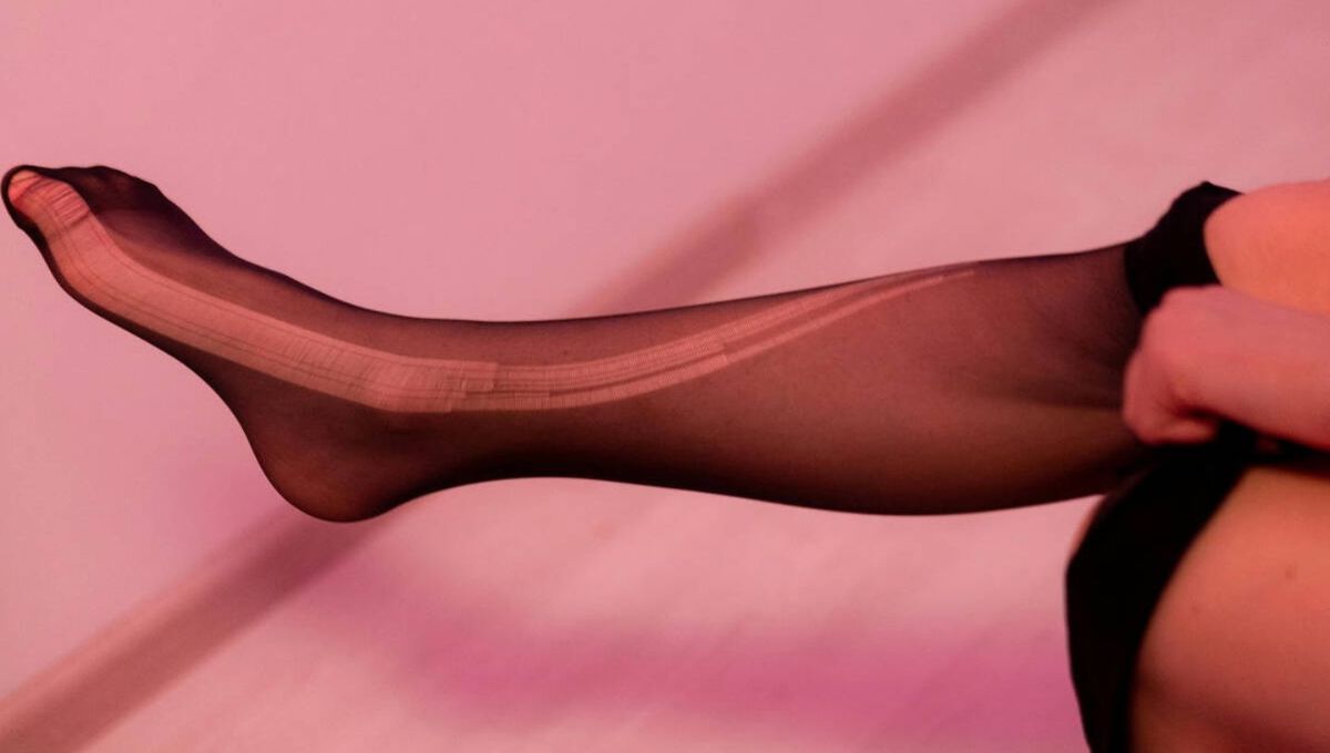 Usando unas medias finas o cancanes viejos y rotos, aprendé a hacer colines