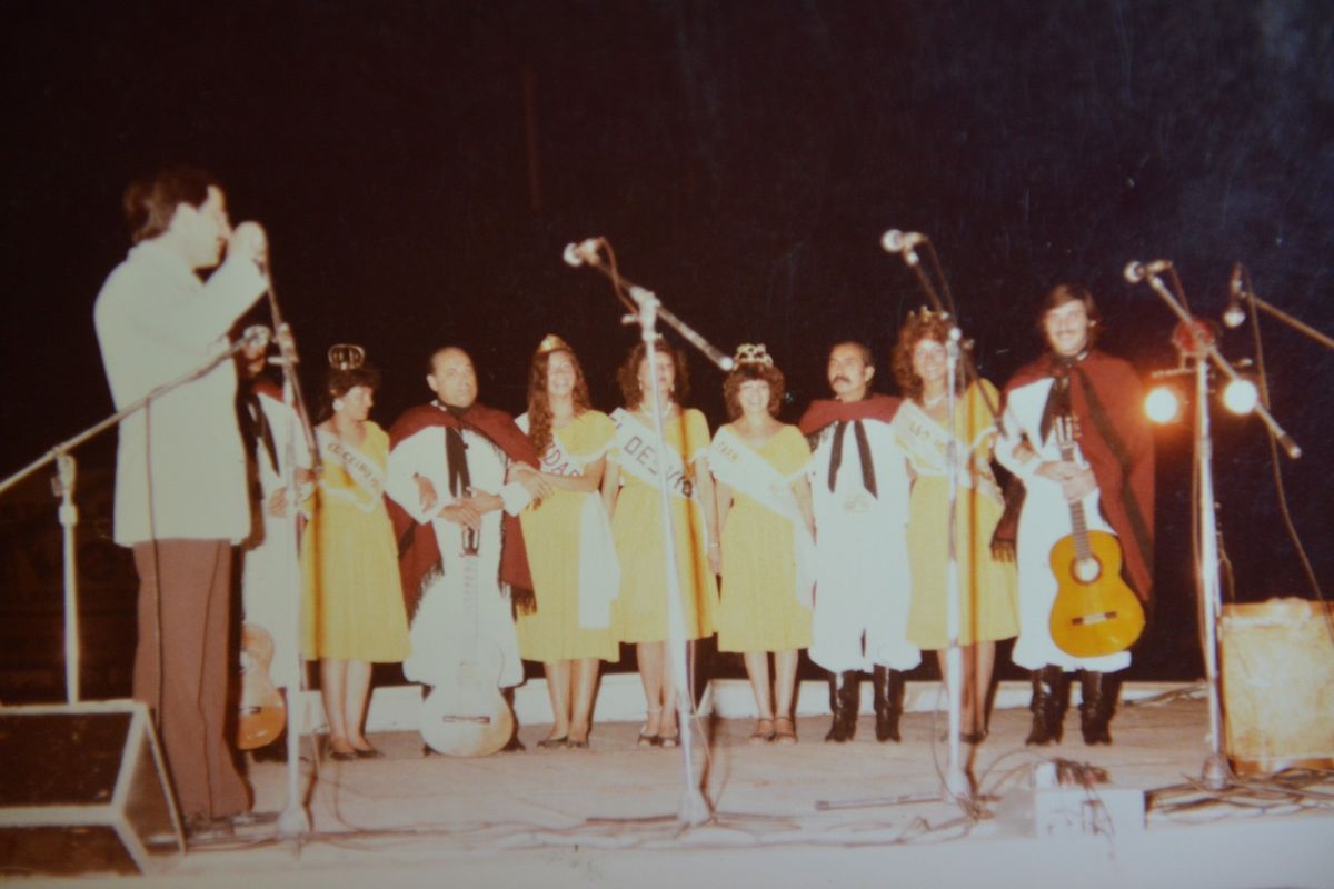 Como locutor ha participado en 50 fiestas de la Vendimia, sean distritales de su Villa Atuel natal o departamentales de San Rafael y General Alvear. Como locutor ha participado en 50 fiestas de la Vendimia, sean distritales de su Villa Atuel natal o departamentales de San Rafael y General Alvear.