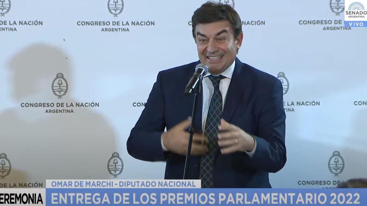 Omar De Marchi fue premiado como el mejuor diputado nacional 2022.