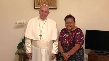 El Papa recibió a Rigoberta Menchú con la mirada puesta en la crisis en Chile