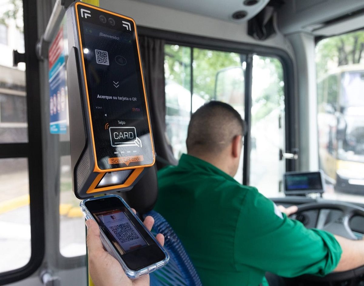 La Ciudad de Buenos Aires presentó un Plan para modernizar y dar más seguridad a las 31 líneas de colectivo transferidas por la Nación. La Ciudad de Buenos Aires presentó un Plan para modernizar y dar más seguridad a las 31 líneas de colectivo transferidas por la Nación.