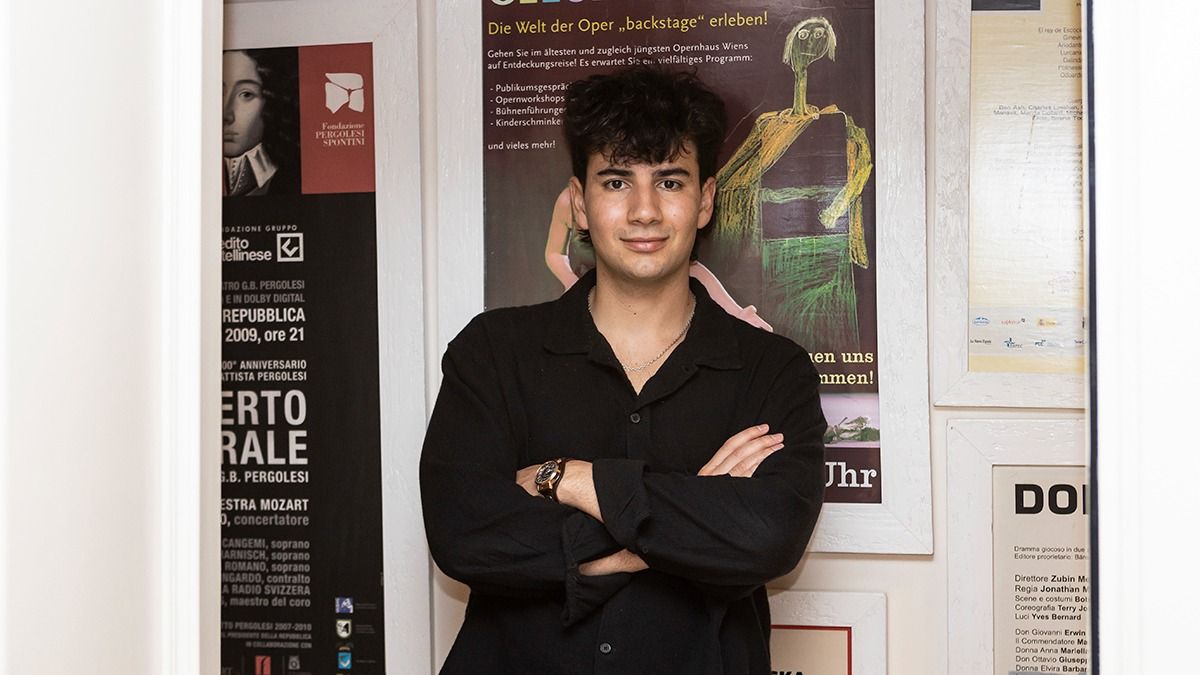 En esta entrevista, Milo Cangemi cuenta cómo le llegó la propuesta inesperada de producir música para un desfile de moda en Nueva York. En esta entrevista, Milo Cangemi cuenta cómo le llegó la propuesta inesperada de producir música para un desfile de moda en Nueva York.