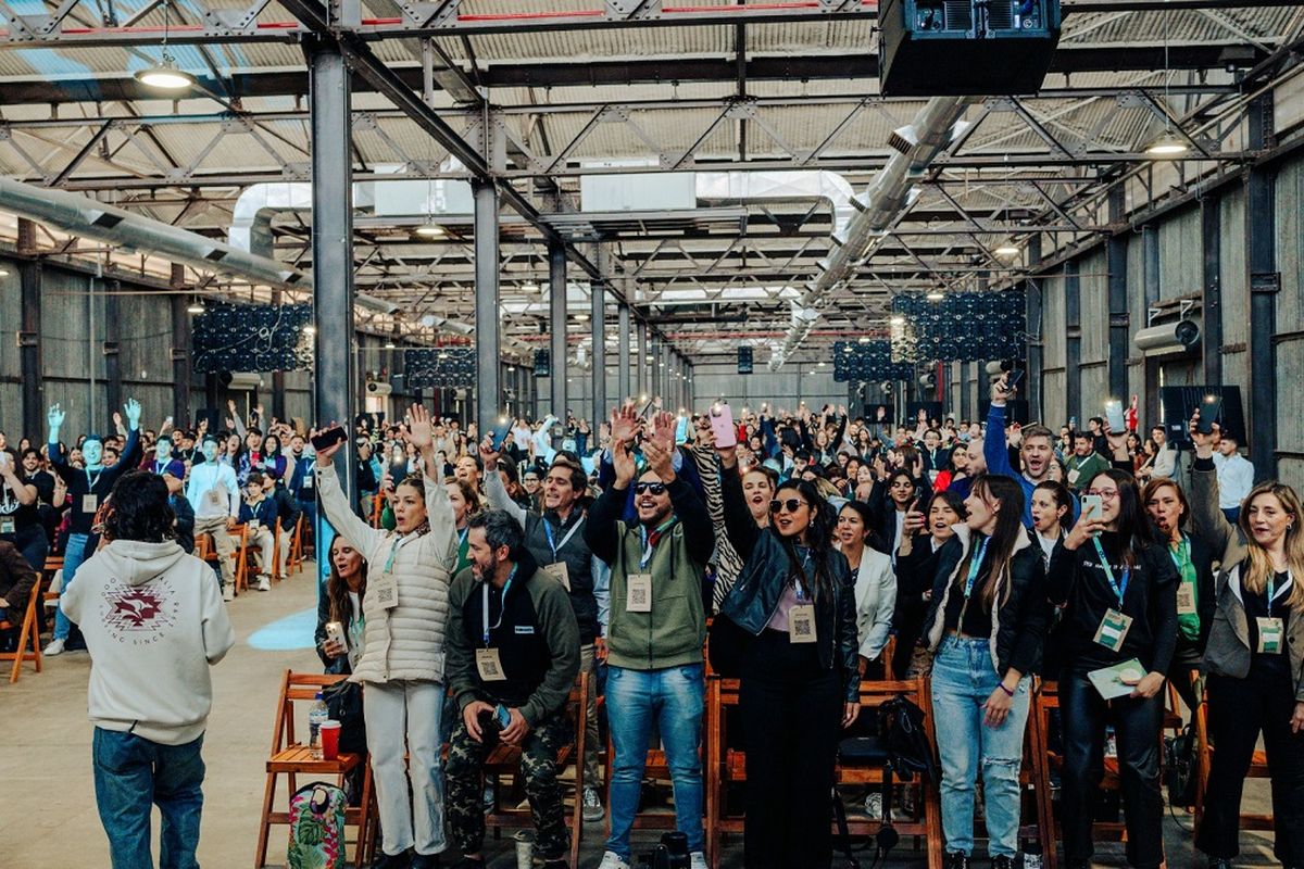 Más de 5000 personas participaron de la Experiencia Endeavor Cuyo 2024 Más de 5000 personas participaron de la Experiencia Endeavor Cuyo 2024