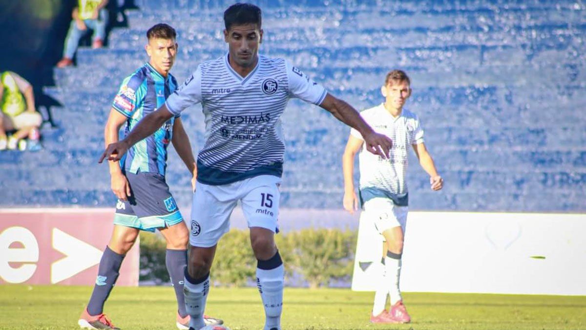 El volante Facundo Fabello tuvo un gran rendimiento ante San Telmo.