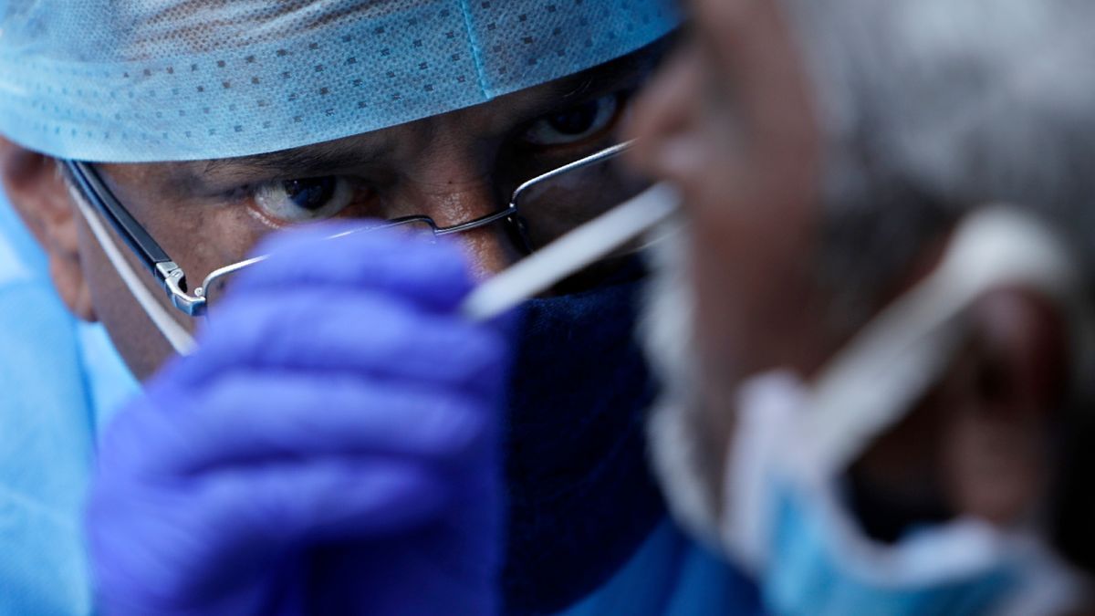 El instituo Gamaleya de Moscú estudiará la efectividad de su vacuna Sputnik V frente a la variante india del covid.