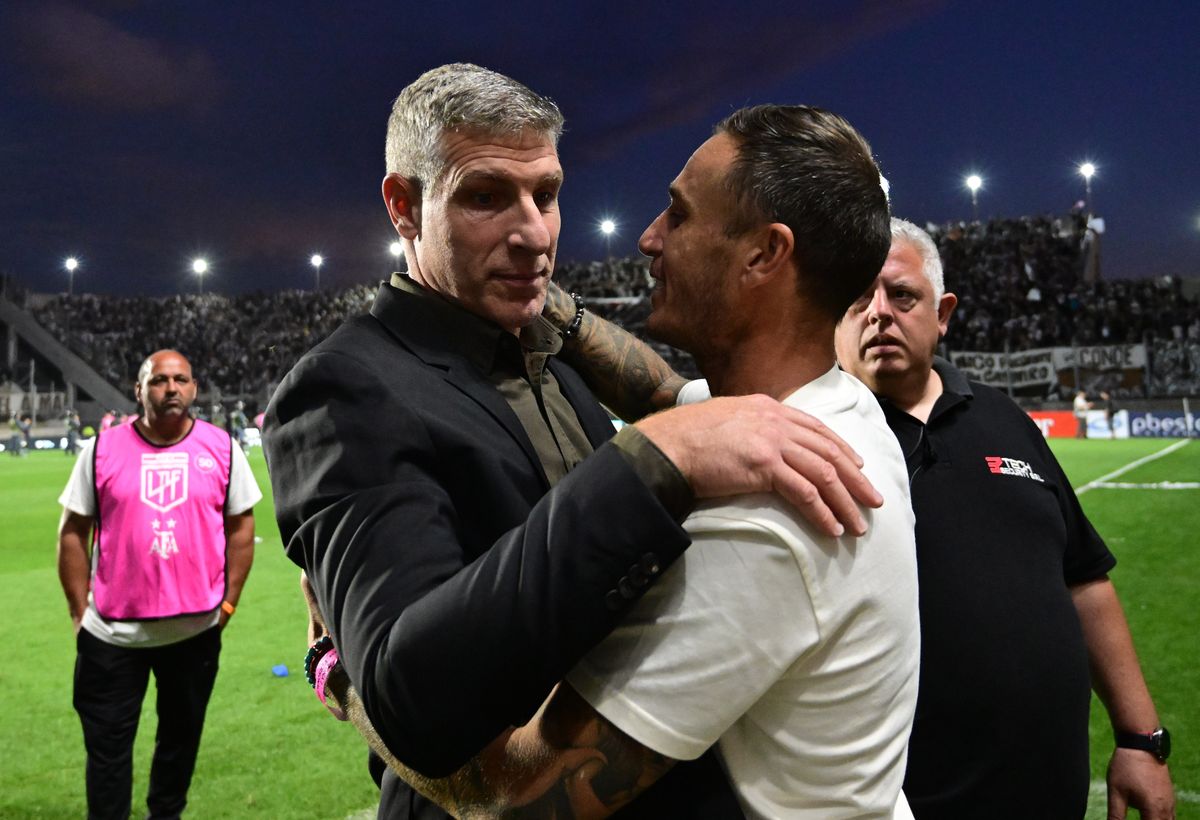 Martín Palermo llevó a Platense a su primera final en 80 años