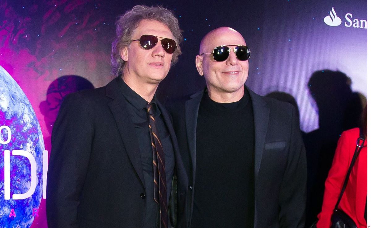 Zeta Bosio y Charly Alberti estarán sobre el escenario en los próximos shows de Soda Stereo, acompañados de un Gustavo virtual. Zeta Bosio y Charly Alberti estarán sobre el escenario en los próximos shows de Soda Stereo, acompañados de un Gustavo virtual.