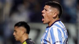 Marcos Rojo, de penal, puso el 2-0 parcial para Racing.