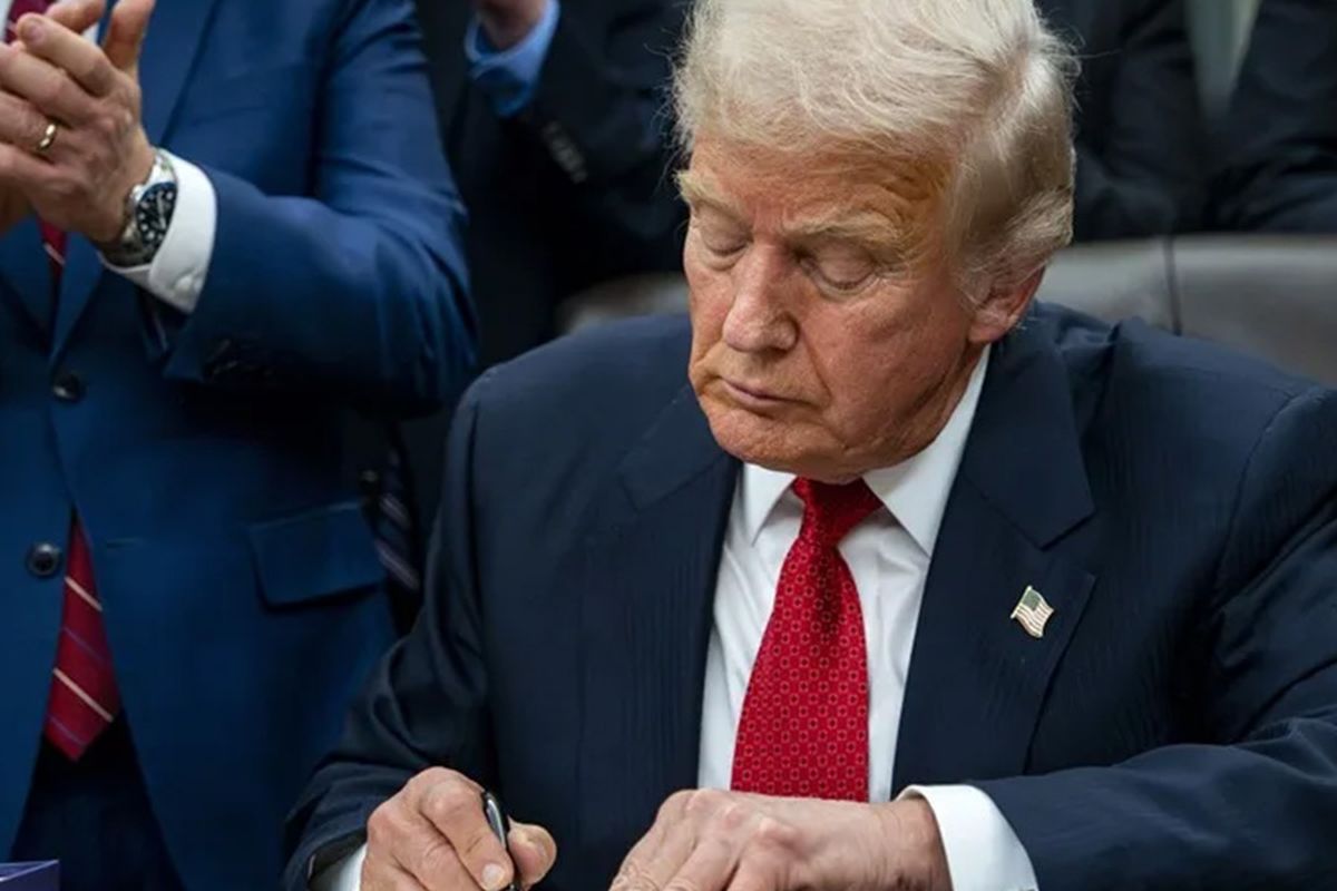 La decisi&oacute;n final qued&oacute; en manos del presidente Donald Trump, quien debe firmar la norma para que entre en vigencia&nbsp;(Archivo). Cr&eacute;dito: EFE/EPA/BONNIE CASH / POOL.