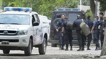 Una mujer fingió estar muerta para evitar que el marido le siguiera pegando
