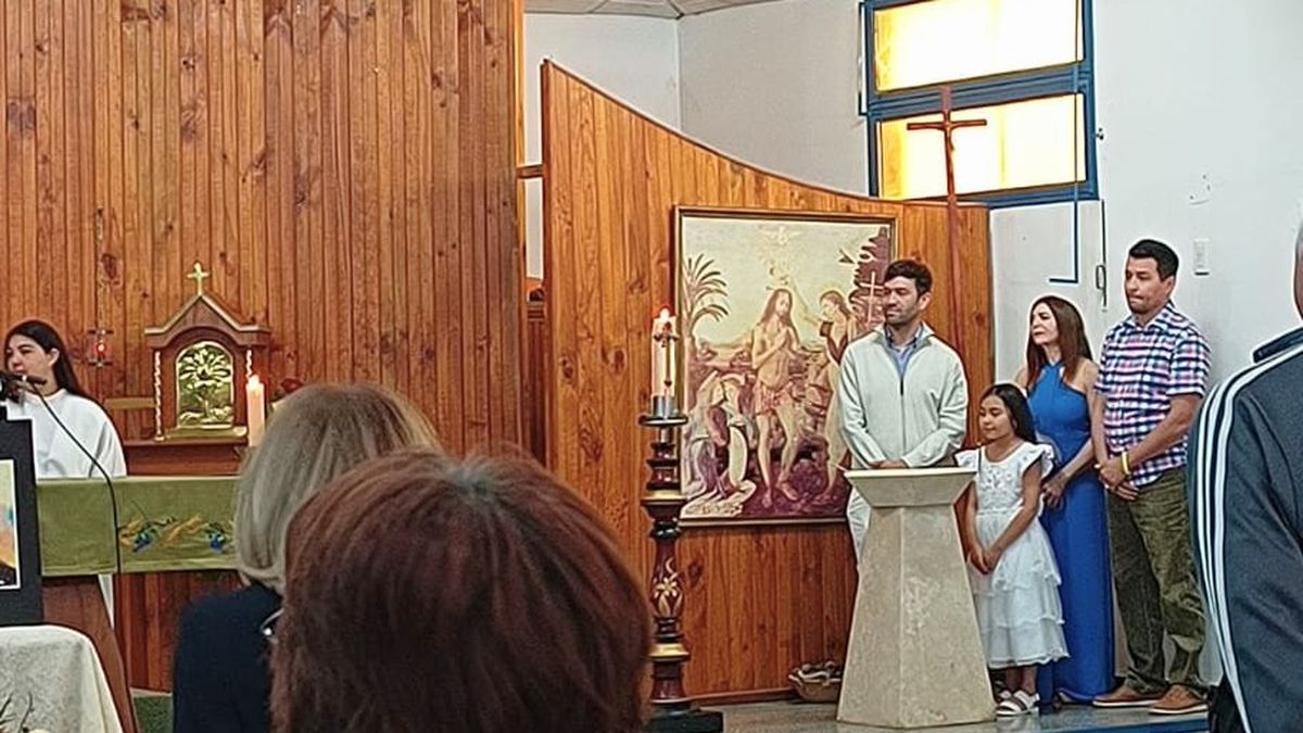 Capilla Inmaculada Concepción, a metros de la escuela 1-601 Diego Paroissien. Bautismo y luego sufragio. Capilla Inmaculada Concepción, a metros de la escuela 1-601 Diego Paroissien. Bautismo y luego sufragio.