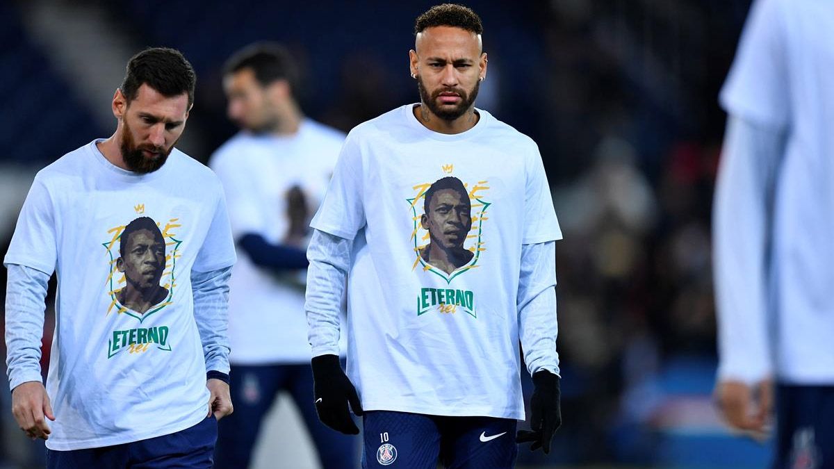 Lionel Messi y Neymar no se quedaron a saludar a los hinchas del PSG.