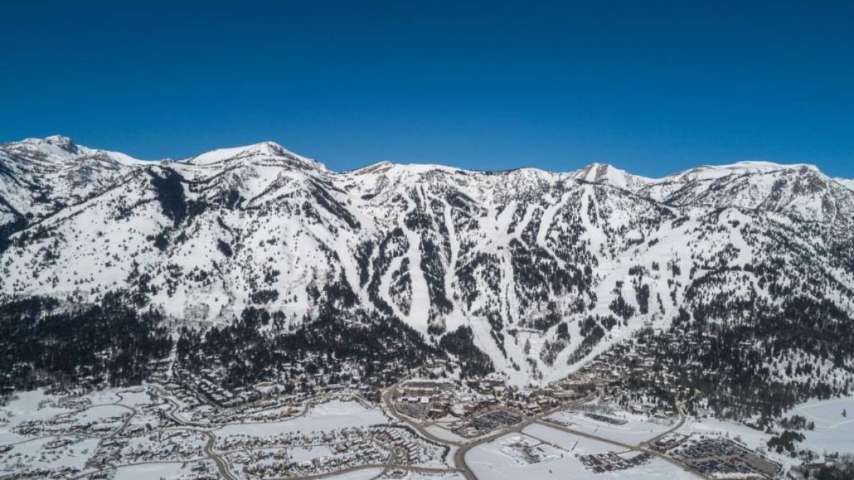 Las nevadas ponen a punto los centros de esquí de Estados Unidos.