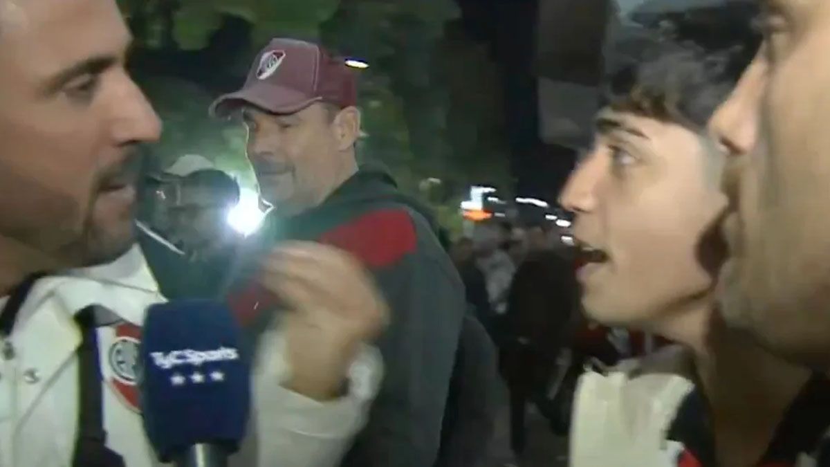 Dos hinchas de River discutieron por Gallardo.