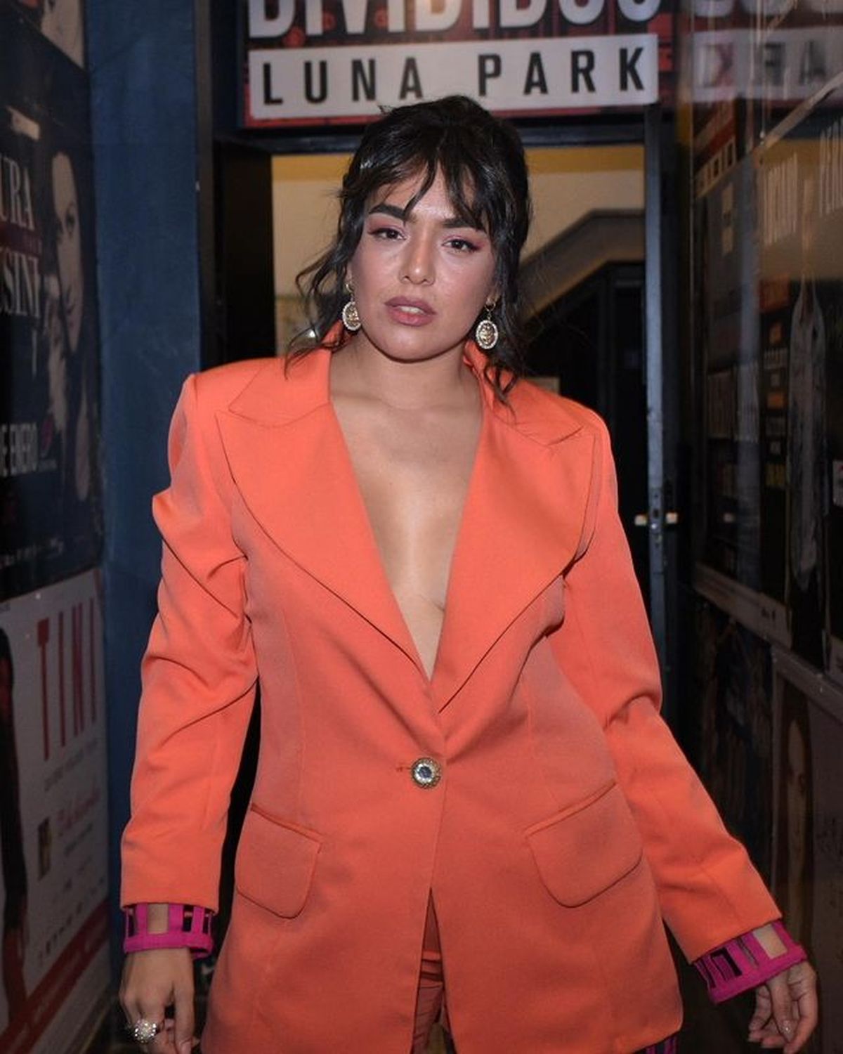 Ángela Leiva causó sensación con su último look.