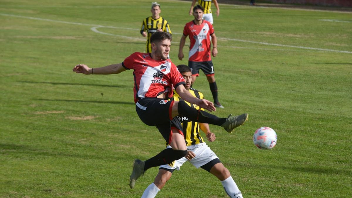 Deportivo Maipú cayó ante Brown y no puede de local