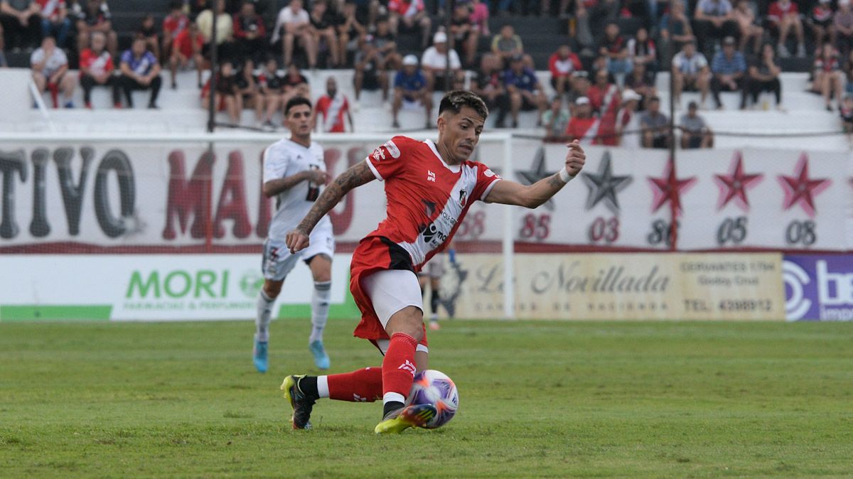 Santiago González se fue con bronca por el empate del Deportivo Maipú ante Riestra.