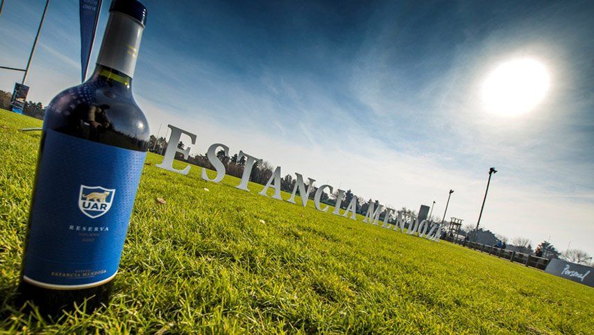 Bodega Estancia Mendoza presentó el vino de la Unión Argentina de Rugby
