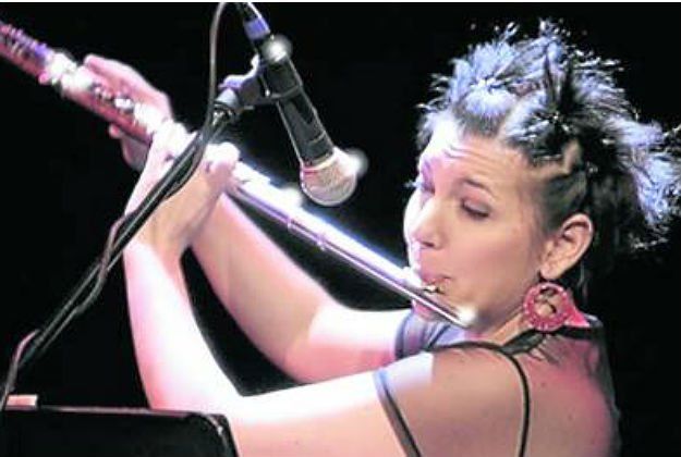 Ladrones de poca monta dejaron sin sus costosas flautas a una concertista argentina