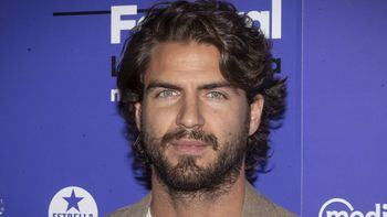 Maxi Iglesias es un éxito con esta serie española que revolucionó todo por tocar temas tabúes