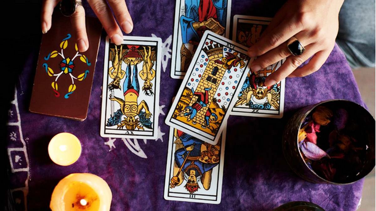 Tarot: descubre tu destino para hoy sábado 22 de junio de 2024