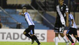 ¡Sigue en la Copa! Racing ganó y se metió en el grupo de Boca