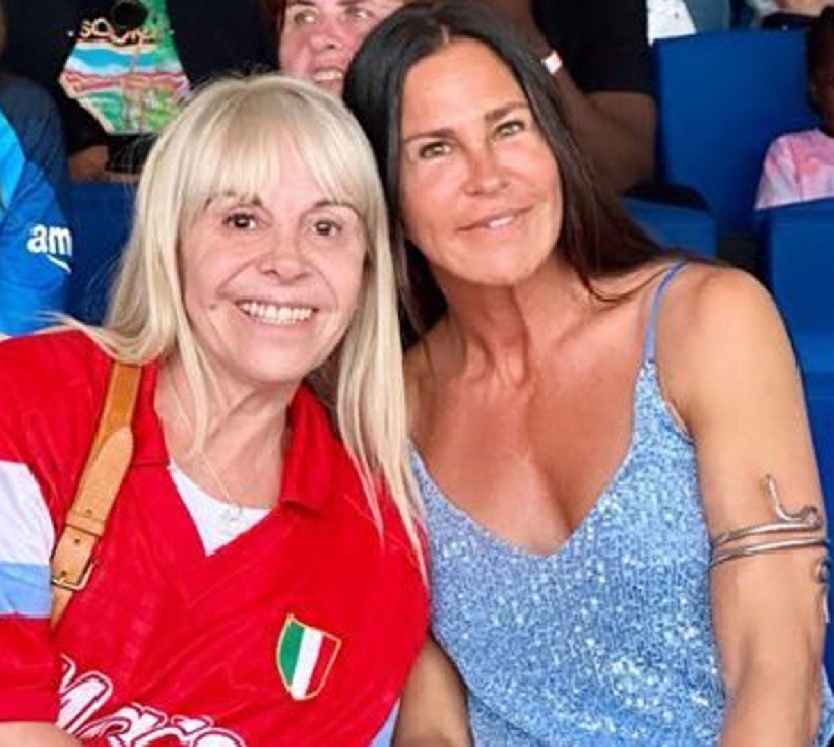 Claudia Villafañe y Carolina Baldini vieron juntas el gol de Gio Claudia Villafañe y Carolina Baldini vieron juntas el gol de Gio