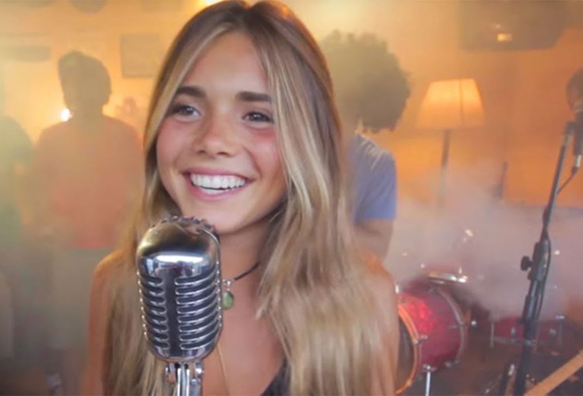 Meri Deal, cuando era vocalista de la banda Toco Para Vos. Meri Deal, cuando era vocalista de la banda Toco Para Vos.