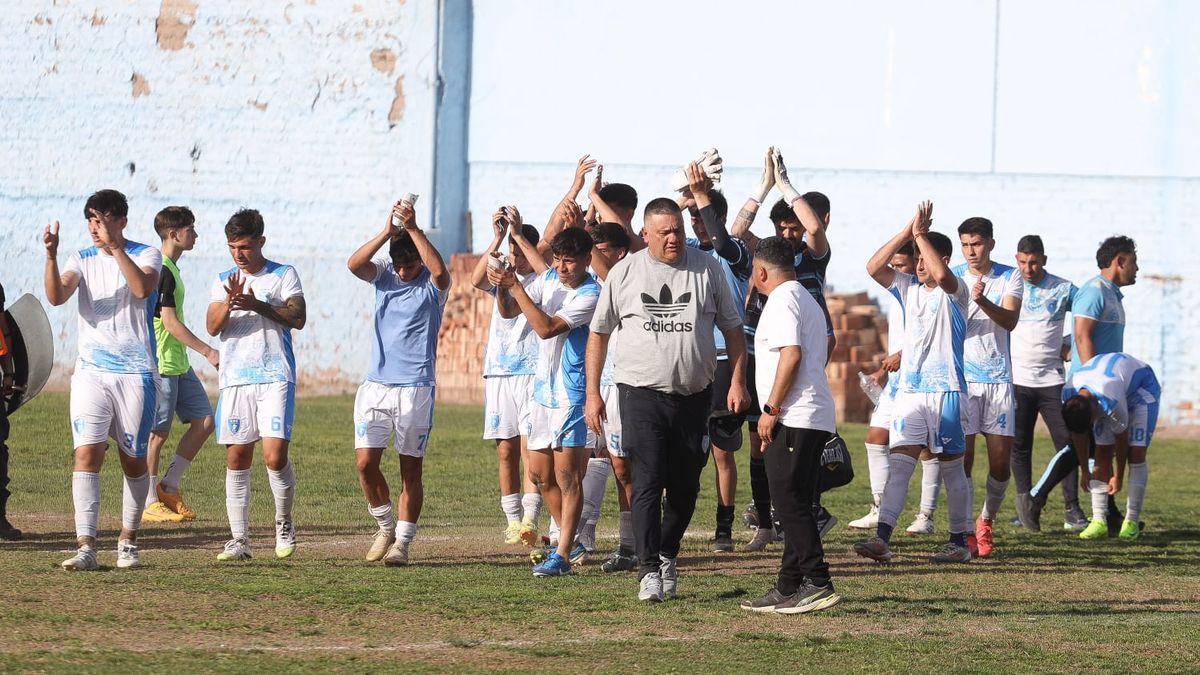 Gutiérrez Sport Club se despidiío del Federal A con una derrota con Guillermo Brown de Puerto Madryn. El Celeste que descendió terminó jugando con muchos pibes.