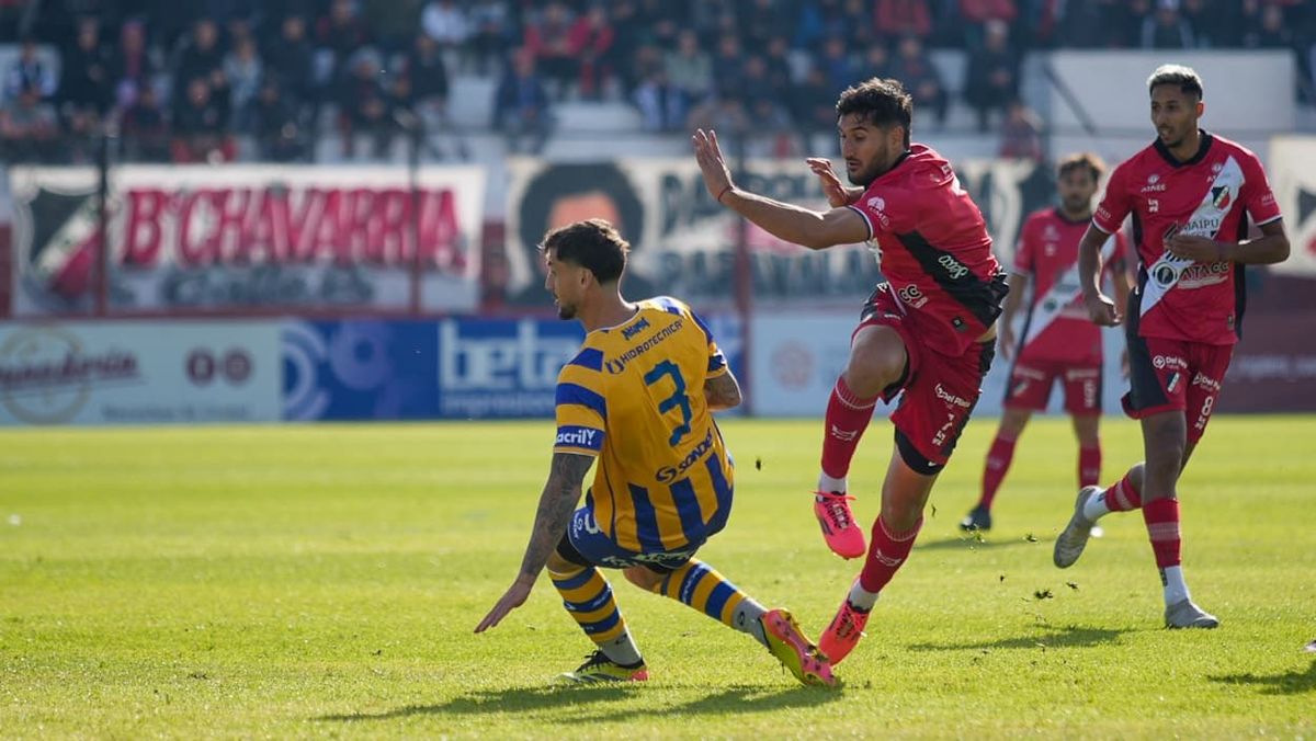 Matías Viguet sufrió una rotura del ligamento cruzado anterior de la rodilla derecha.