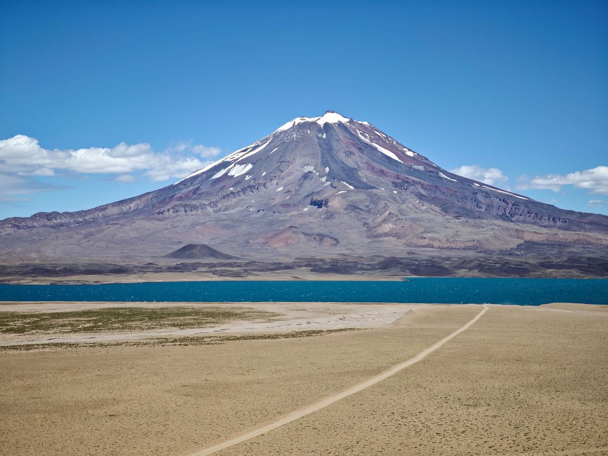 La majestuosa Laguna del Diamante. La majestuosa Laguna del Diamante.