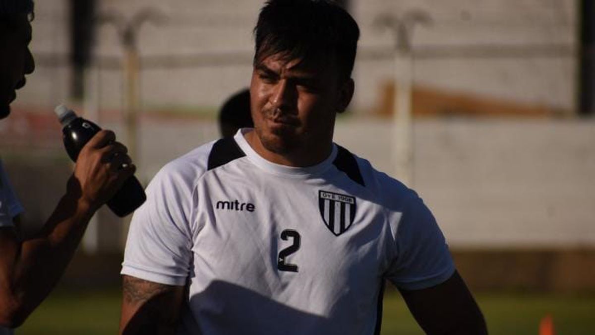 El defensor Maximiliano Padilla, es uno de los refuerzos. Viene de Estudiantes de Río Cuarto.