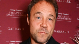 Stephen Graham es un éxito en Netflix con una serie británica de 8 capítulos