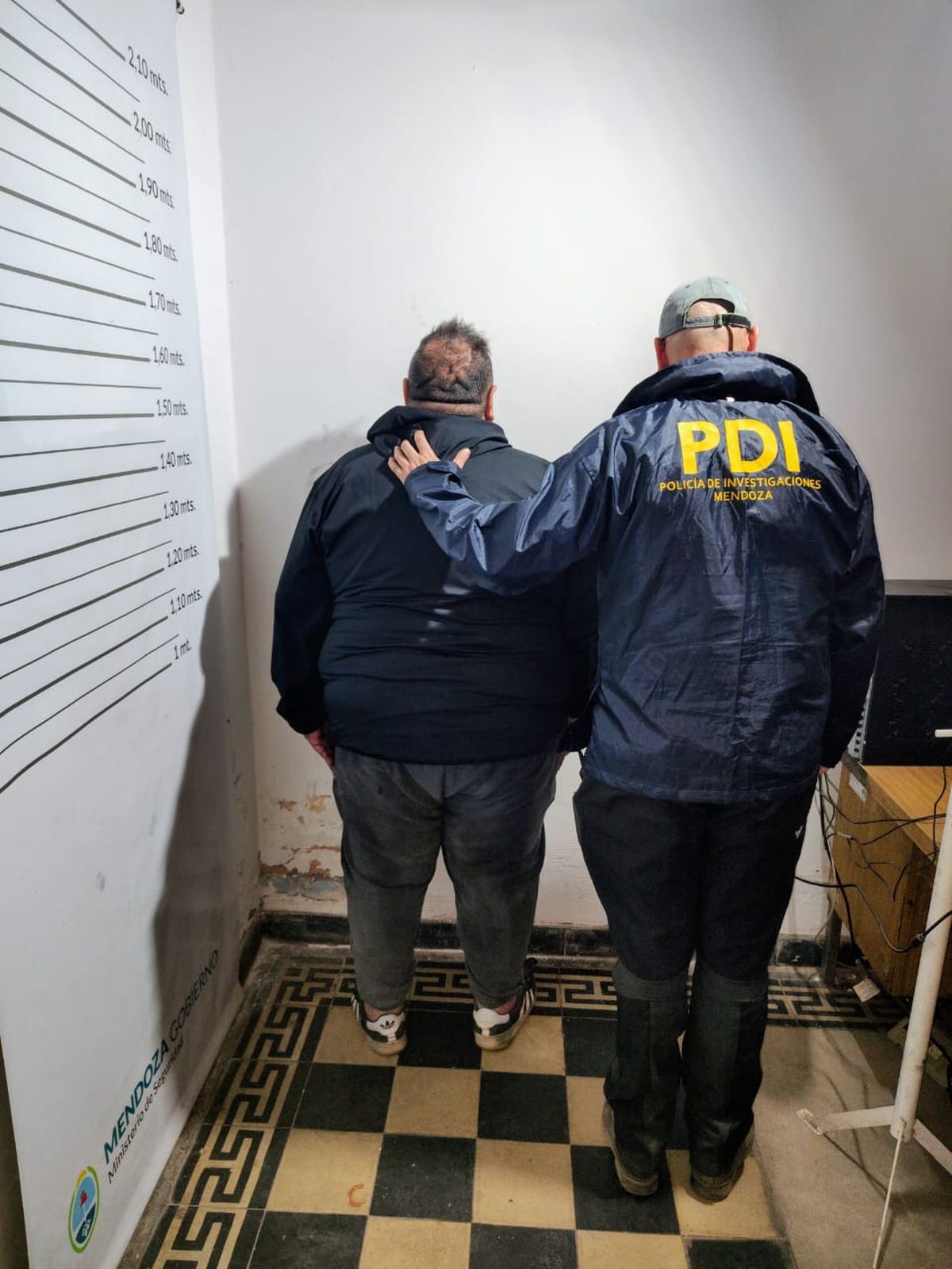 El hombre que fue detenido en el desarmadero clandestino de Maipú.