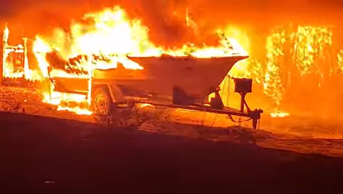 El incendio en El Carrizal se inició cerca de las 21. El incendio en El Carrizal se inició cerca de las 21.