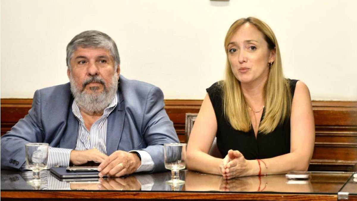 Referentes de los senadores nacionales de Unión por la Patria: José Mayans y Anabel Fernández Sagasti. Referentes de los senadores nacionales de Unión por la Patria: José Mayans y Anabel Fernández Sagasti.