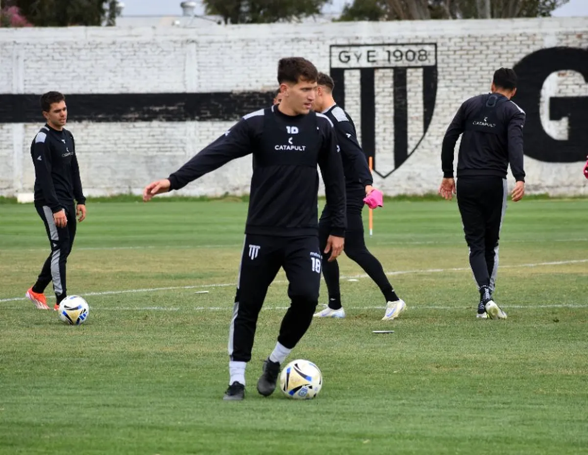 Lencioni es uno de los que seguir&aacute; en Gimnasia y Esgrima.