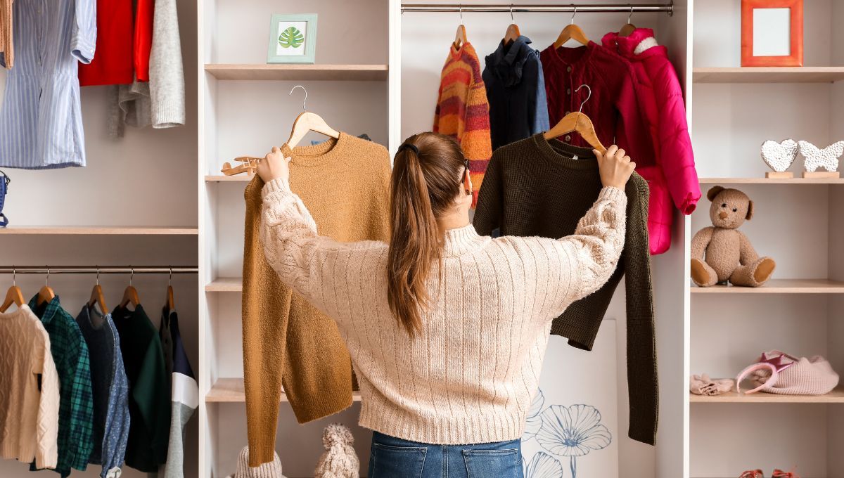 Aromatizar el placard y los cajones ayuda a mantener un aroma agradable en la ropa. Aromatizar el placard y los cajones ayuda a mantener un aroma agradable en la ropa.