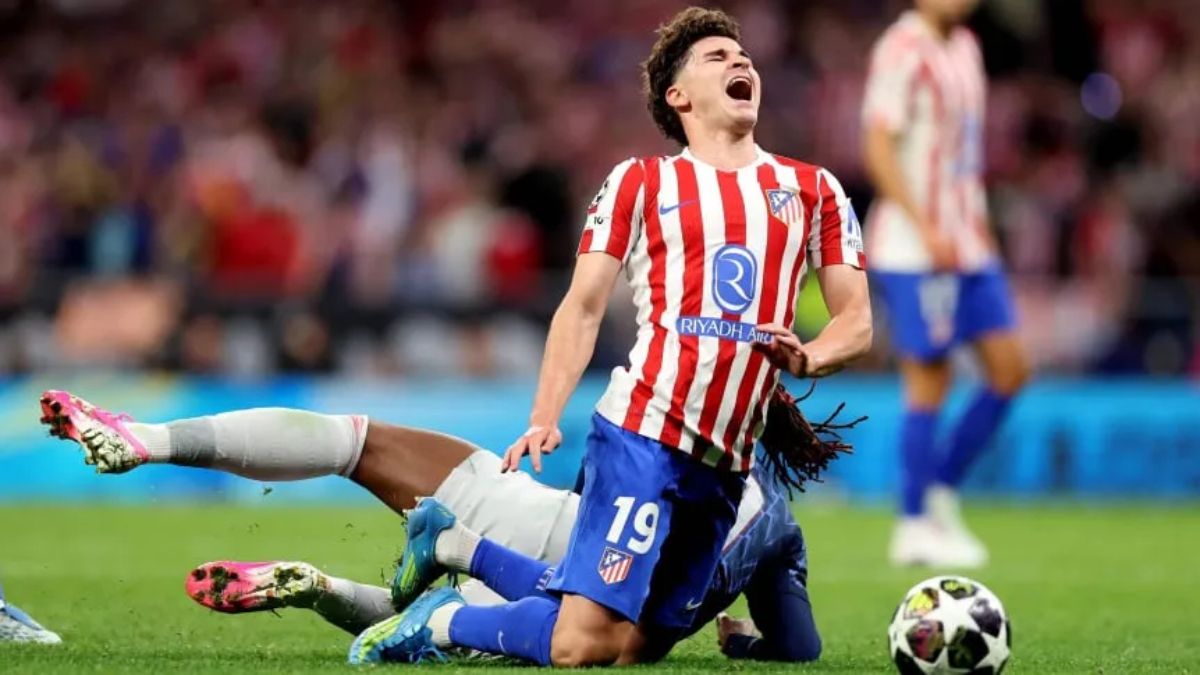 Julián Álvarez sufrió una lesión en su tobillo y tuvo que ser reemplazado en el duelo semifinal de Champions entre Atlético de Madrid y Arsenal.
