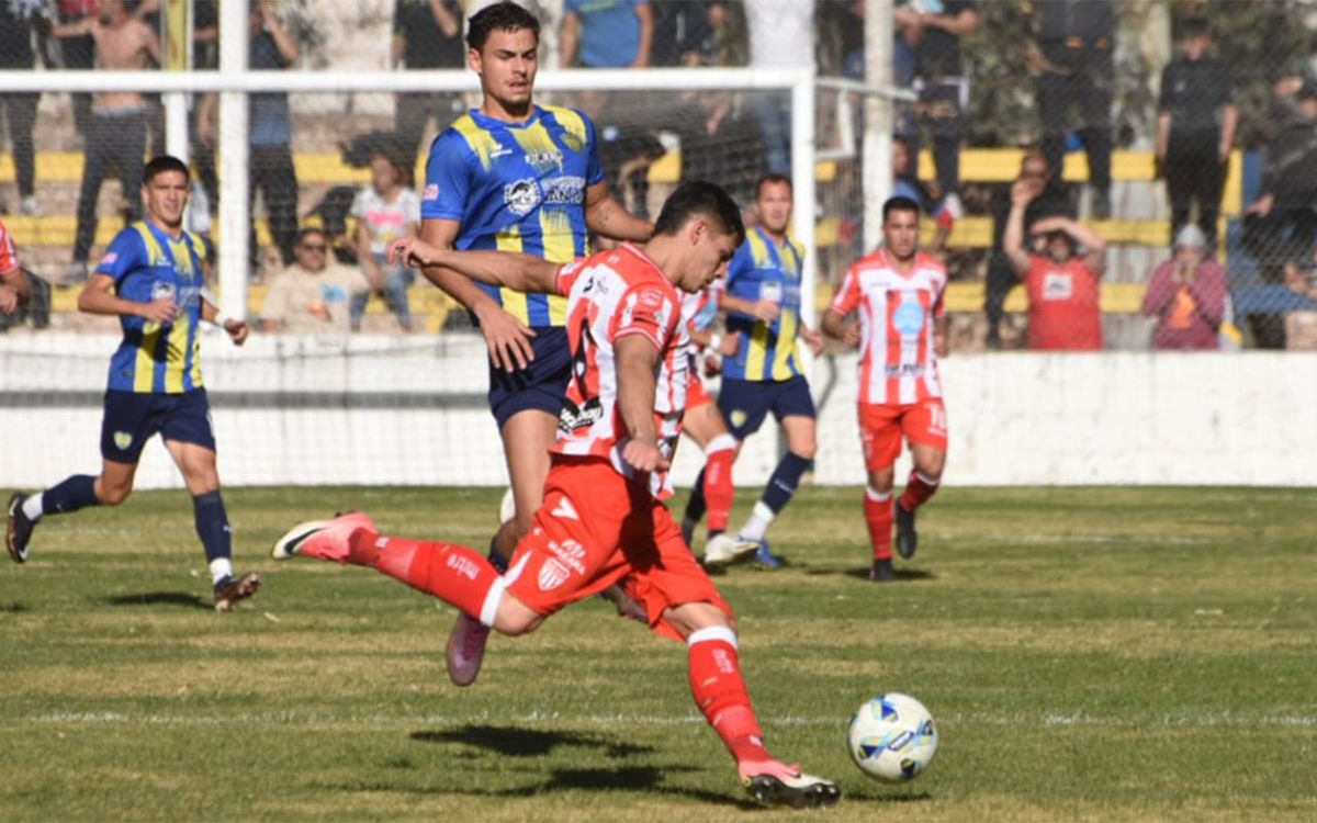 Atlético San Martín logró un valioso punto ante Juventud Unida en San Luis.