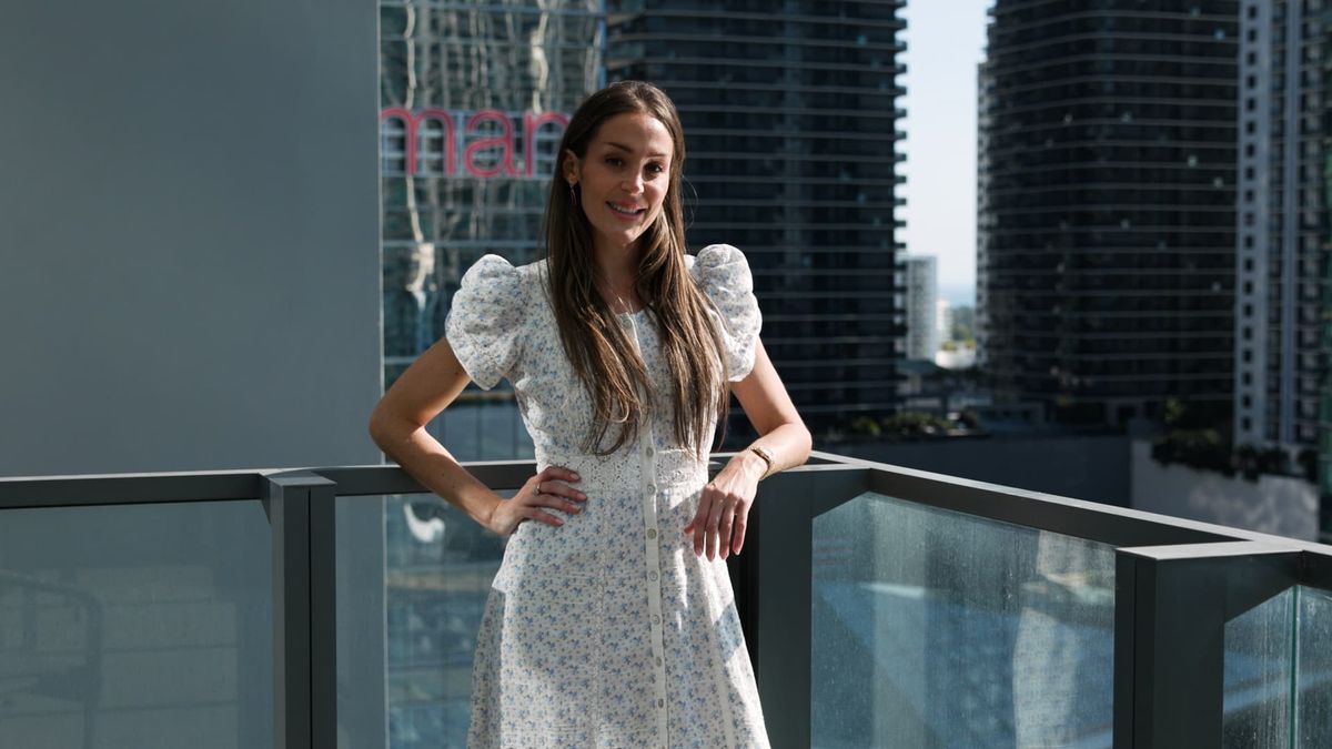 Rachel declara que es mucho más feliz en Miami que en Nueva York. Rachel declara que es mucho más feliz en Miami que en Nueva York.